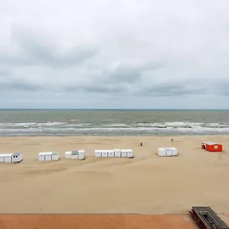 On Zeedijk With Sea View Koksijde