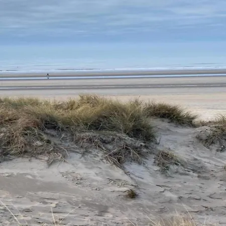 On Zeedijk With Sea View *